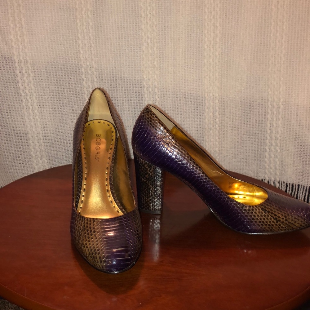 BCBG Pumps